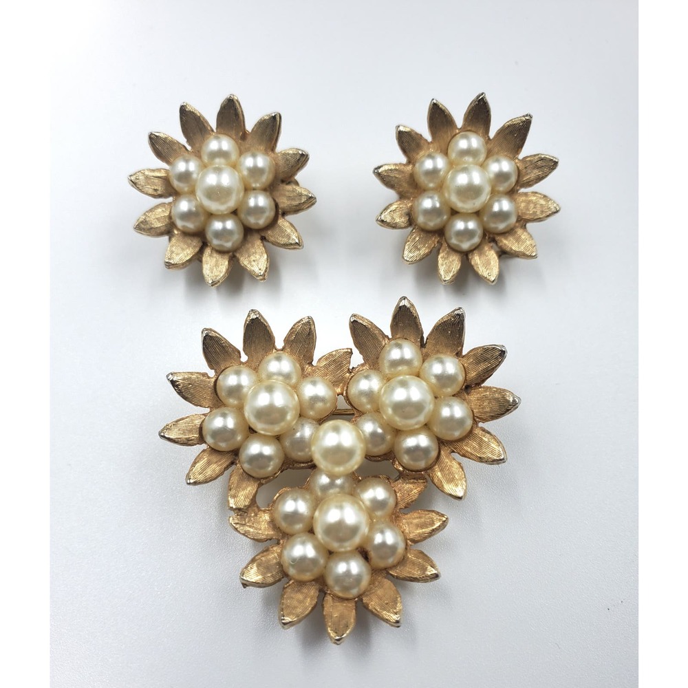Vintage Marboux Faux Pearl Brooch and Earrings Set – Marboux Jewelry